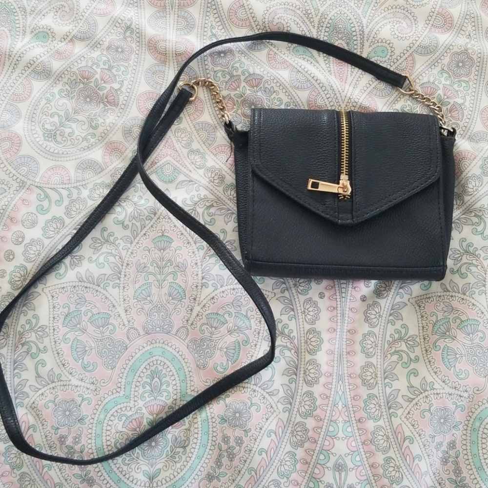 Black and Gold Crossbody Purse